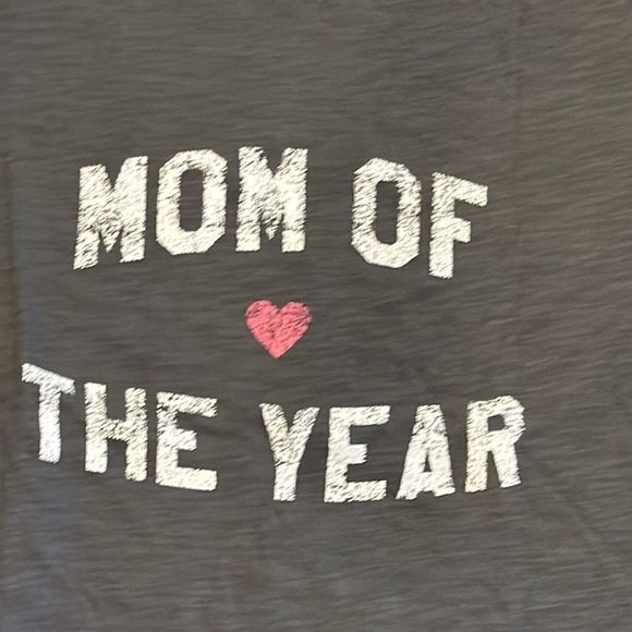 Favorite Daughter ‘Mom of the Year’ Grey T-Shirt - Picture 2 of 6